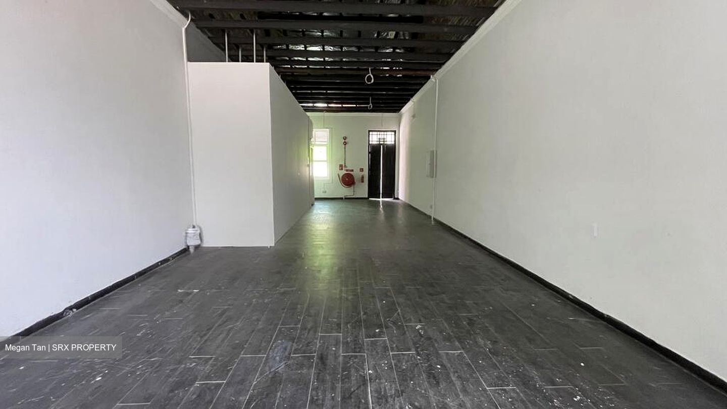 Bendemeer Road (D12), Retail #511415111